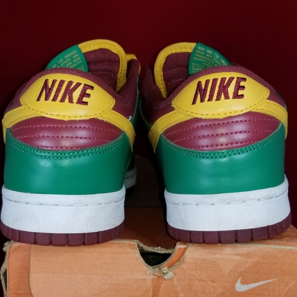 Nike Dunk Low "Portugal" - Picture 5 of 8